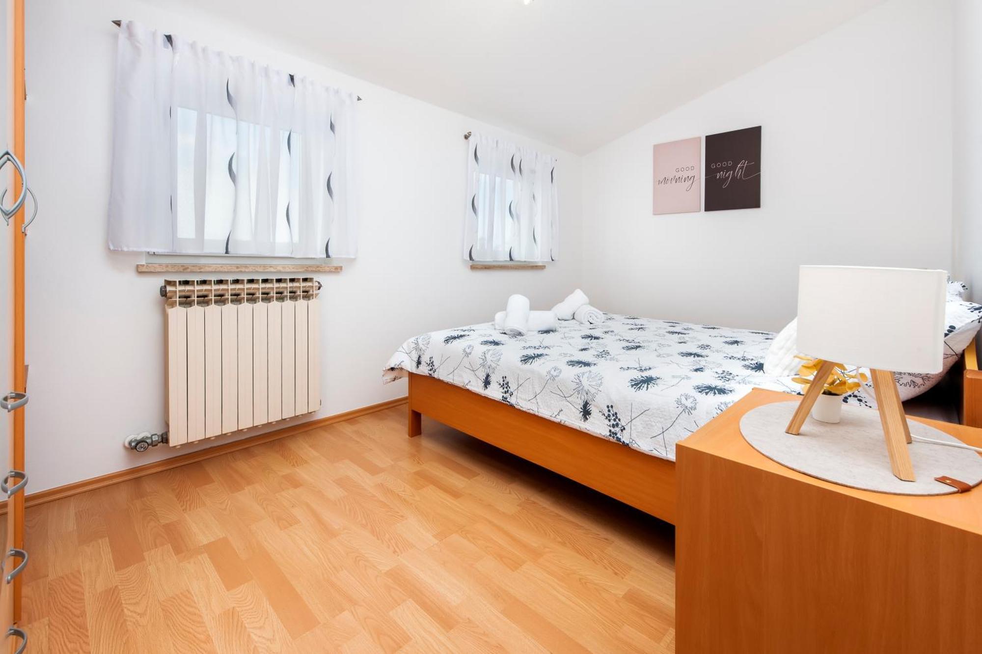 Mate & Mira Apartment โรวีน ภายนอก รูปภาพ